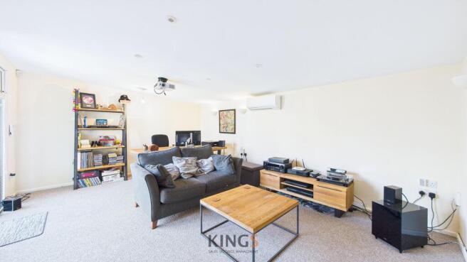 Studio/Office