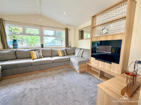 Willerby Lymington, Steeple Bay Holiday Park, Canney Road, Southminster photo 5