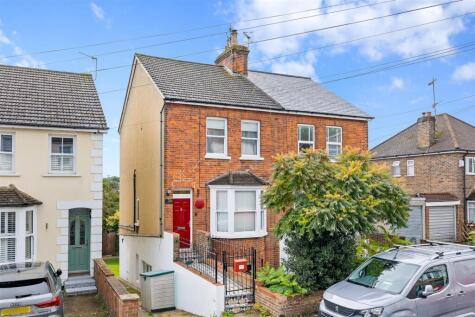 Earlsbrook Road, Redhill