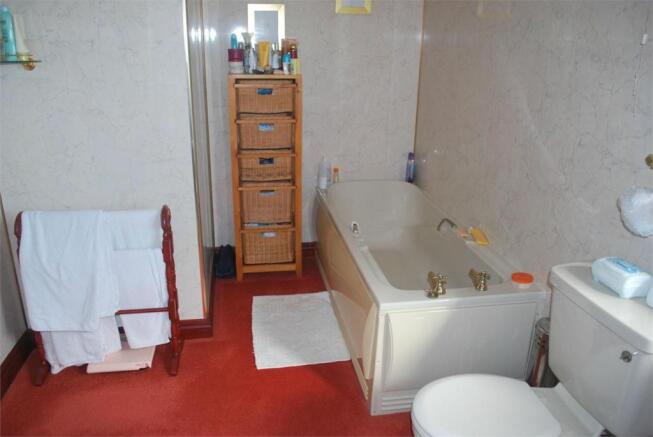 Photo 18