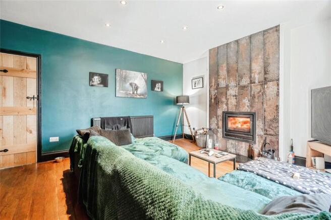 3 bed Semi-Detached for sale Image 8