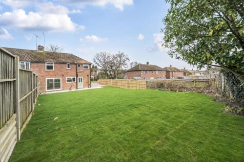 Newbury, Berkshire, RG14