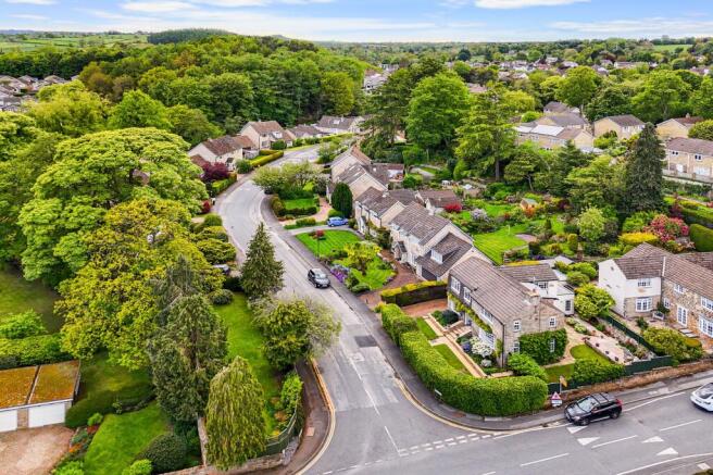4 bed Detached for sale Image 4