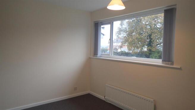 Bedroom 1.JPG