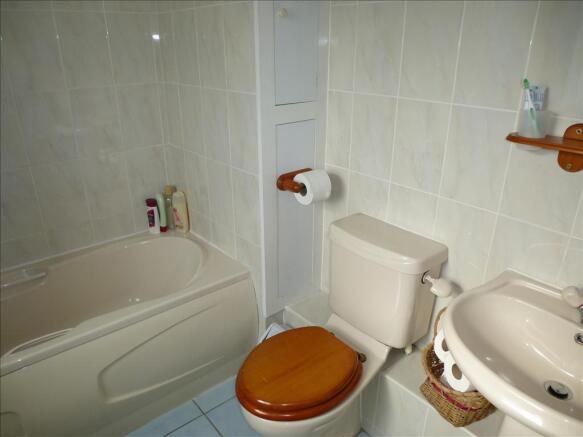 Photo 11