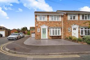 16 Little Melford, Westbrook, Maidenhead SL6 2DQ