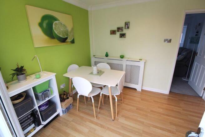 Kitchen/Dining...