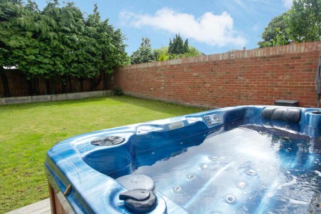 23 Stirling Way-16.j