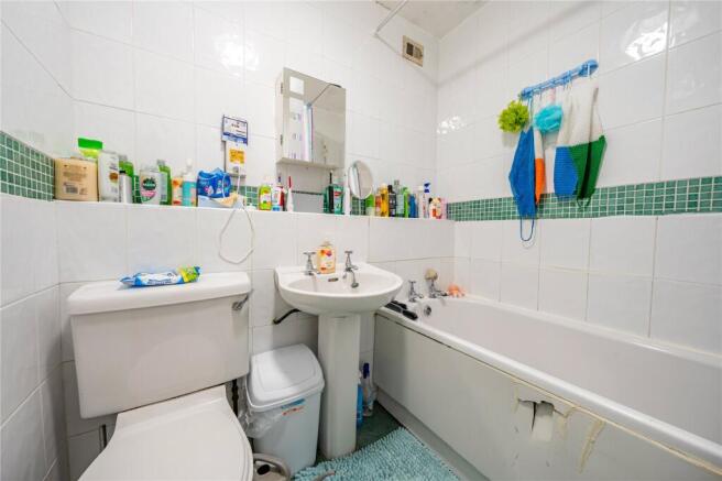 2 bed Apartment for sale Image 7