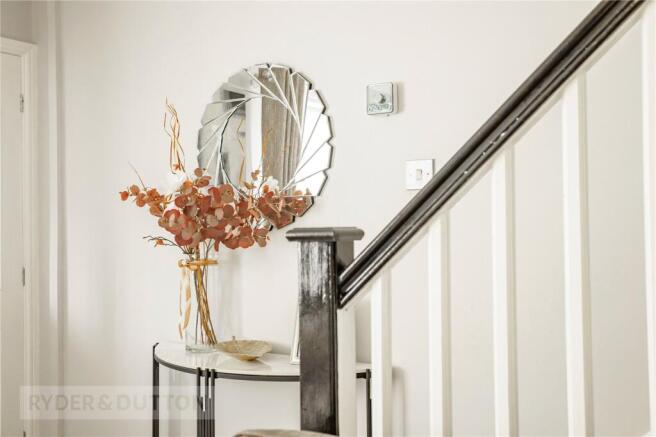 3 bed Semi-Detached for sale Image 8