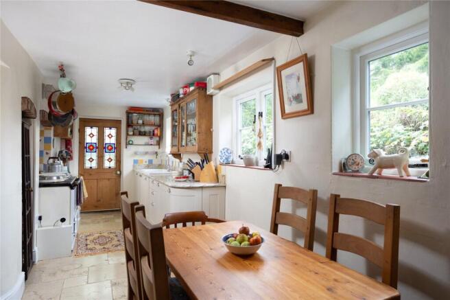 3 bed Semi-Detached for sale Image 6
