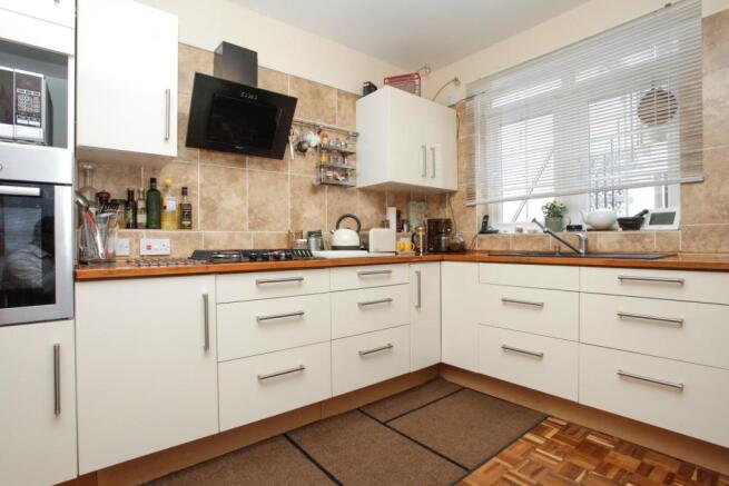 Flat A, 17 Wellingto