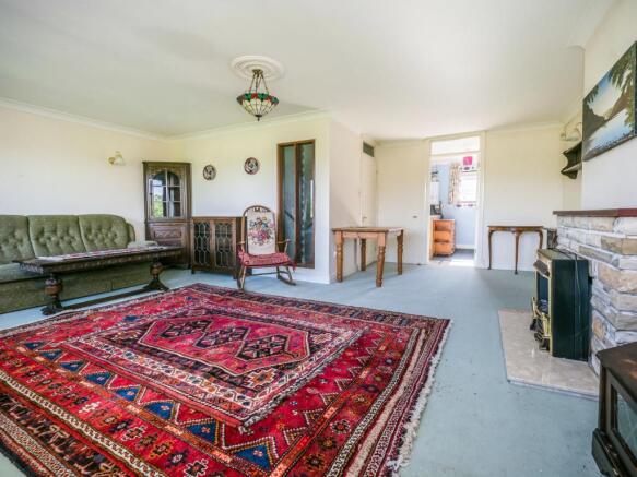 Sitting/Dining Room