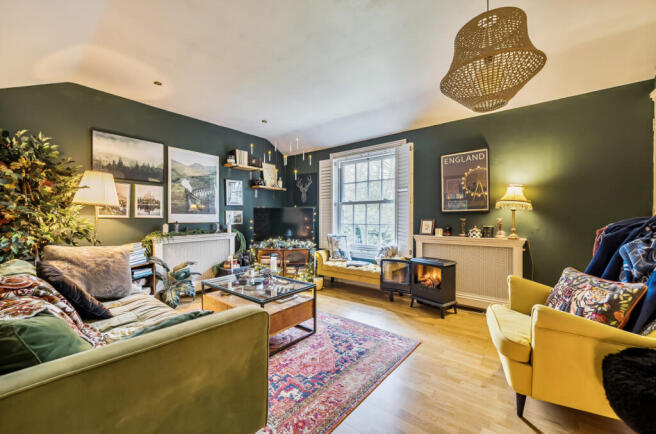 1409743-8-698b247...