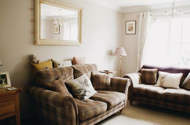 Living room 6.jpeg