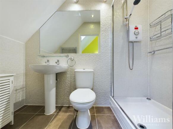 Master Bedroom & En Suite