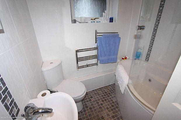 En-suite Bathroom