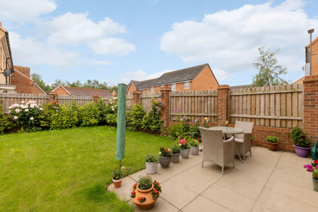 4 bed Detached for sale Image 7