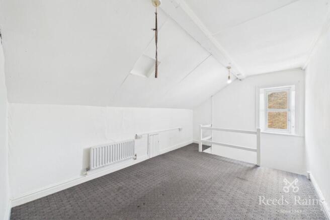 3 bed End of Terrace to rent Image 5