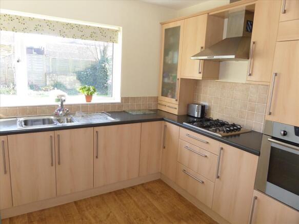 KITCHEN / BREAKFAST ROOM