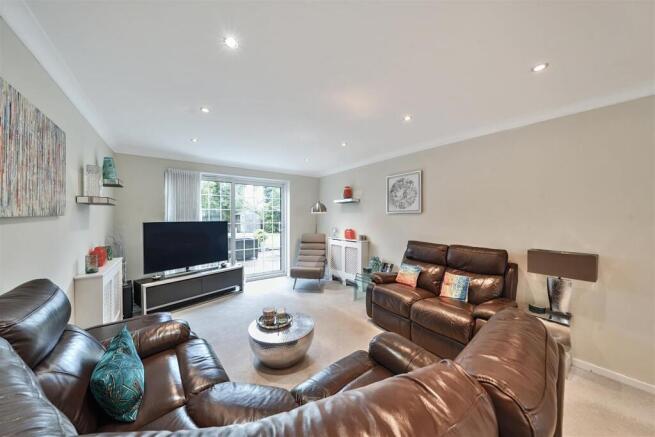 Living Room: