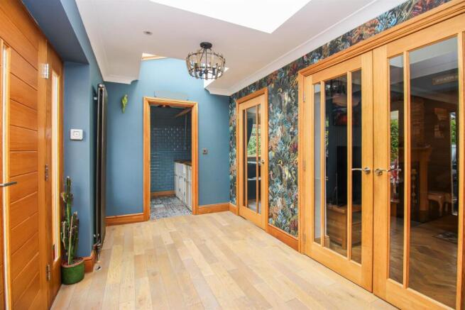 3 bed Detached for sale Image 7