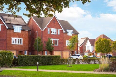 Morton Avenue, Horsham, West Sussex, RH12