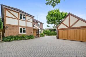 Mayfield House, Kerves Lane, Horsham RH13 6ES