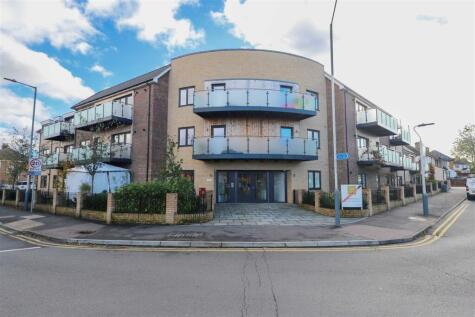 Oak Point Court, Sutton Court Road, Hillingdon, UB10