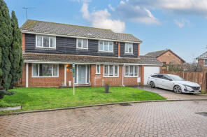 13 Woodbury House, Phoenix Drive, Wateringbury, Maidstone ME18 5DR