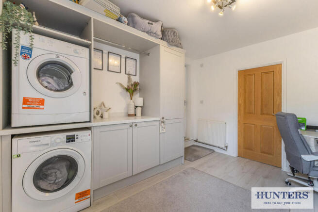 3 bed Town House for sale Image 9