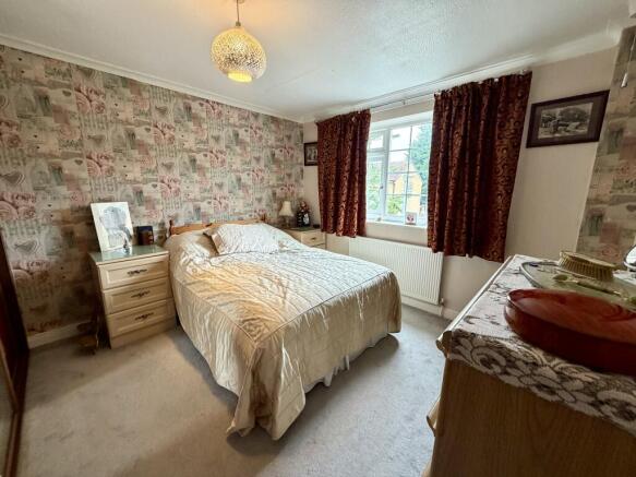 4 bed Detached for sale Image 10