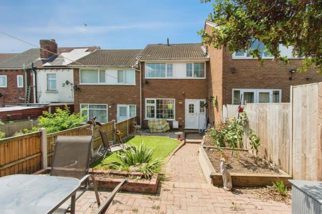 3 bed Terraced for sale Image 12