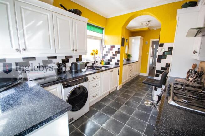 3 bed House for sale Image 11