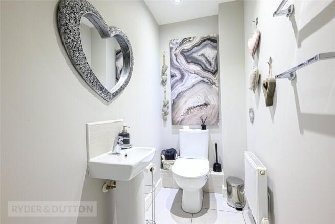 3 bed Semi-Detached for sale Image 6