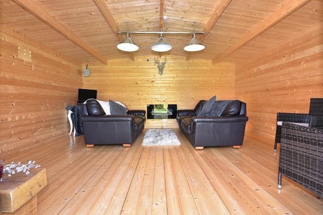 Cabin/workroom/gym