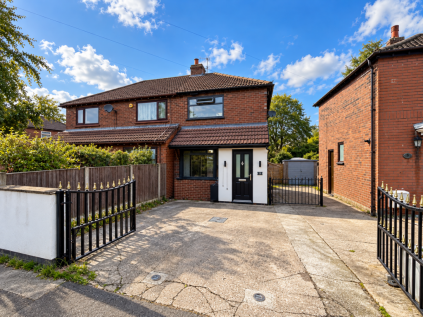 Woodbank Avenue, Bredbury