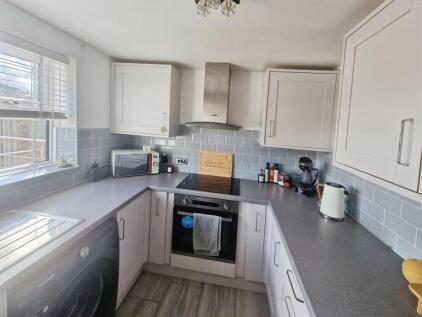 Elm Wood Drive, Tonyrefail, Porth