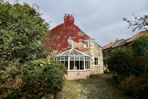 Melton House, Low Street, Kirkby Fleetham DL7 0SW