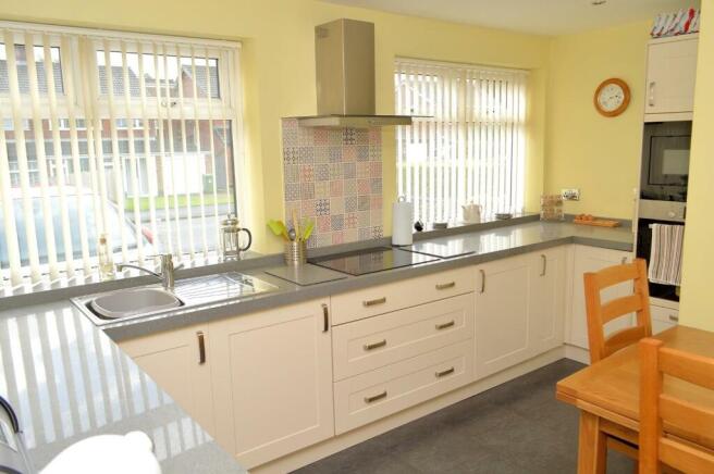 Kitchen......JPG