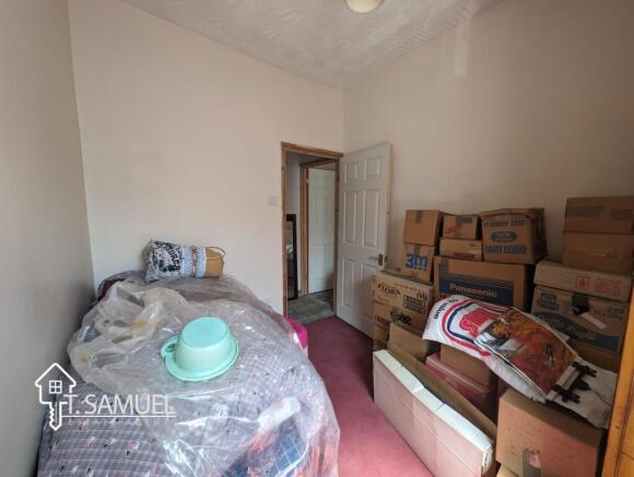 Bedroom 1b