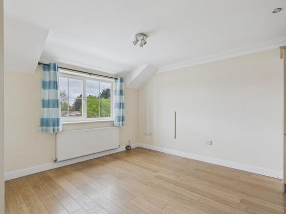 2 bed Apartment for sale Image 7