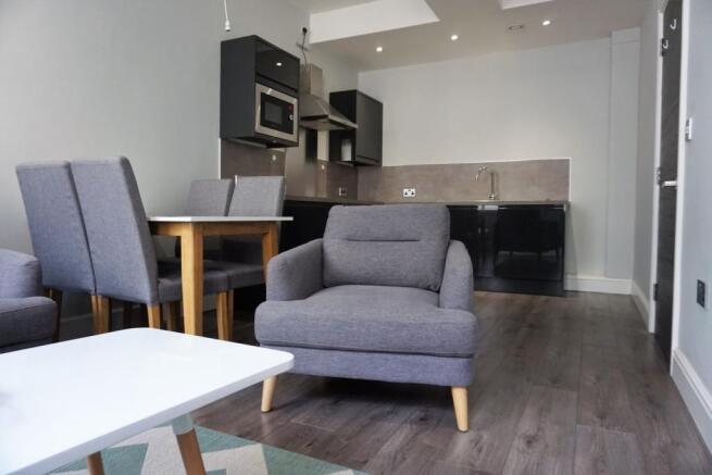 Lounge/Dining Room