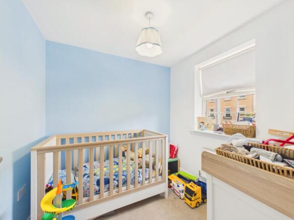 3 bed Terraced for sale Image 8