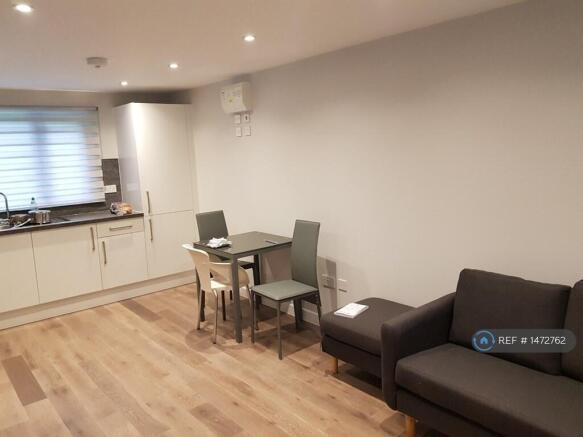 Living / Kitchen