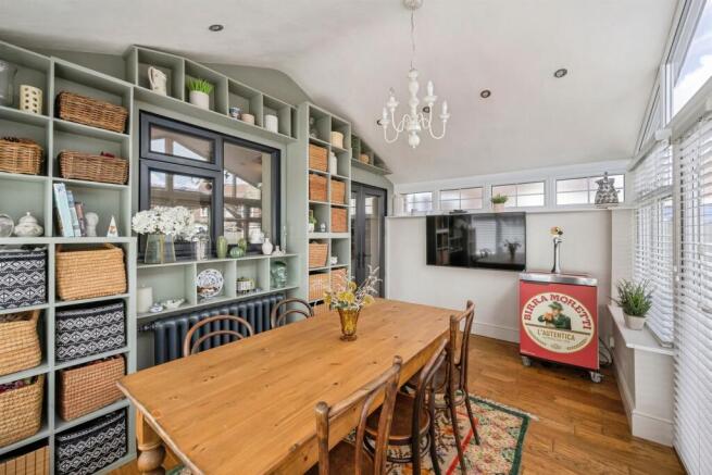 3 bed Semi-Detached for sale Image 5
