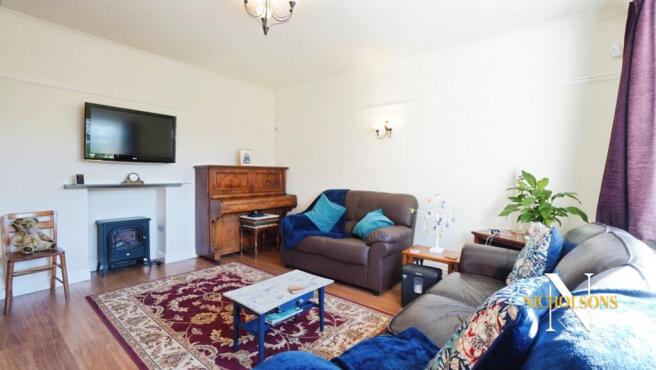 3 bed Semi-Detached for sale Image 4