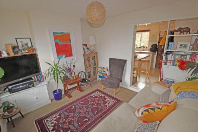 Living Room..JPG