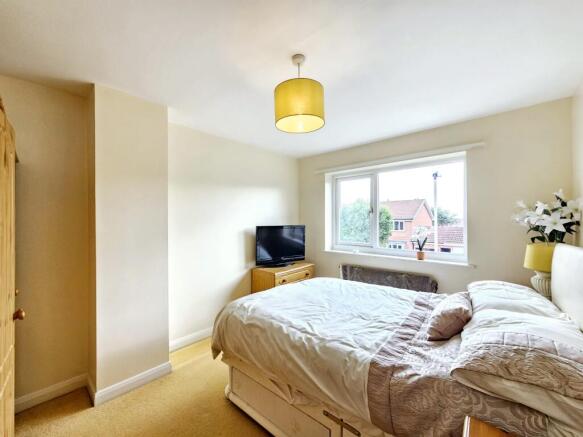 3 bed Semi-Detached for sale Image 9