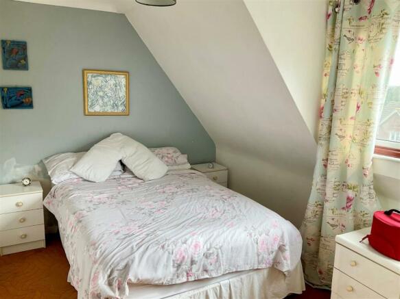 bedroom 3.jpg